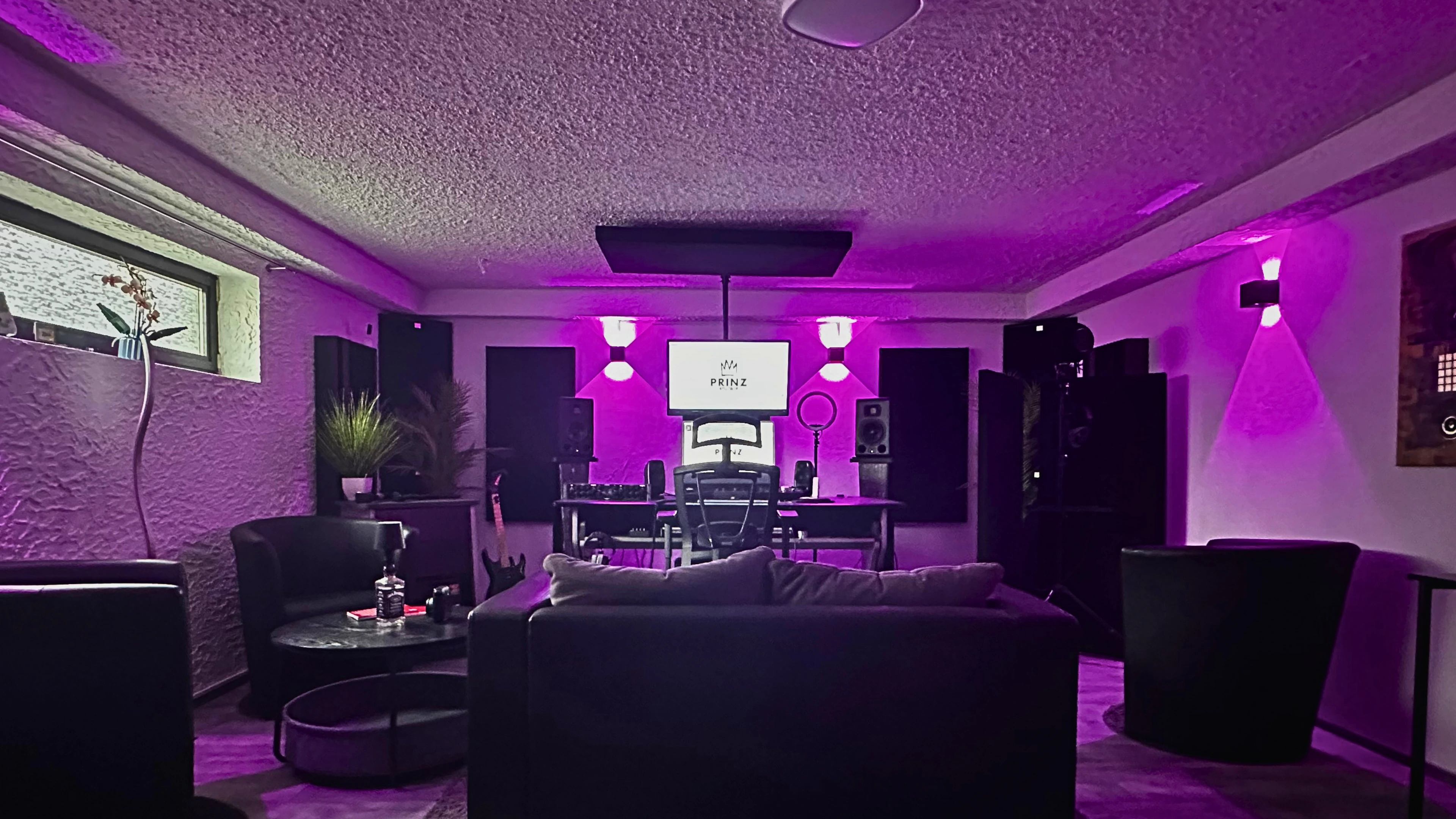 SAA Studio A - Front